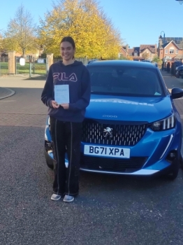 Congratulations to Ella on passing her driving test on the 18th October 2022... Well done 👍